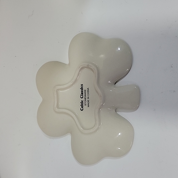 Celtics Classics White And Green Shamrock Shape Irish Blessing Plate - Picture 3 of 3